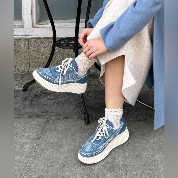 Dolce Vita Dolen Sneakers in Blue Multi Denim Women’s Size 8.5 - Picture 1 of 16